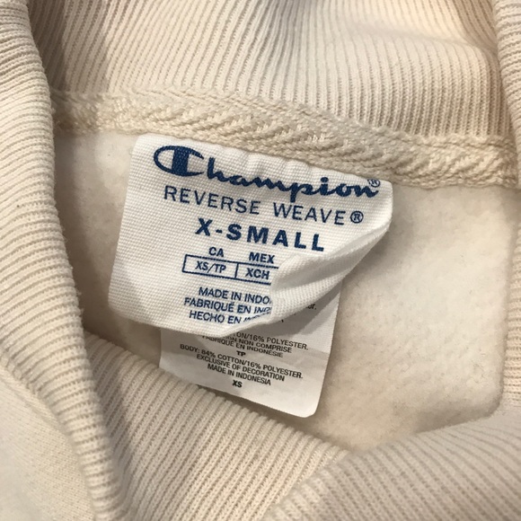 SOLD - Champion x UO Exclusive Mockneck Sweater - Picture 7 of 9